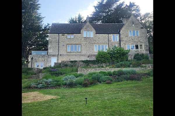House sit in Minchinhampton, United Kingdom