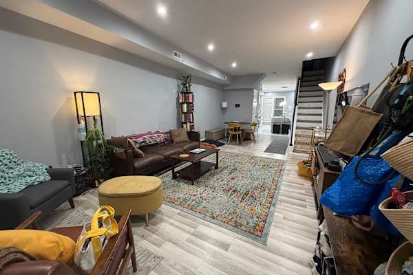 House sit in Baltimore, MD, US