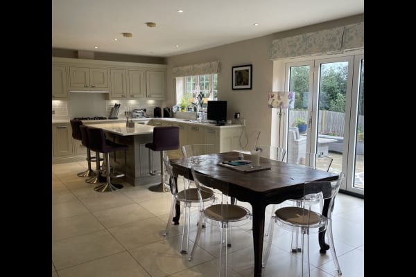 House sit in Oxted, United Kingdom