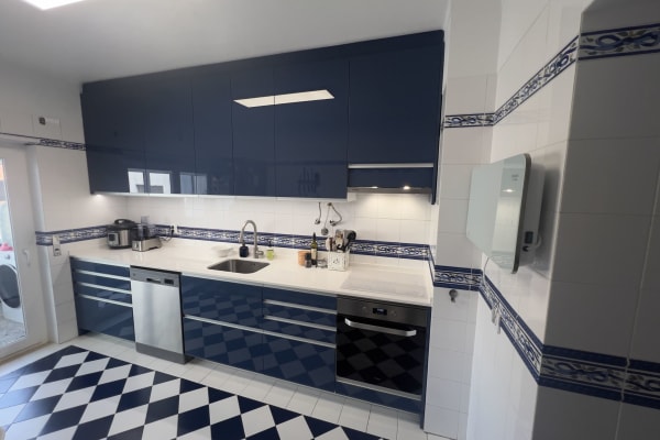 House sit in Alcobaça, Portugal