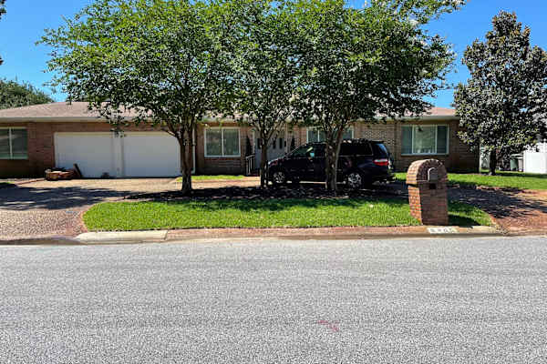 House sit in Pensacola, FL, US