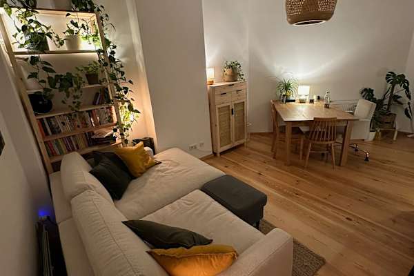 House sit in Berlin, Germany