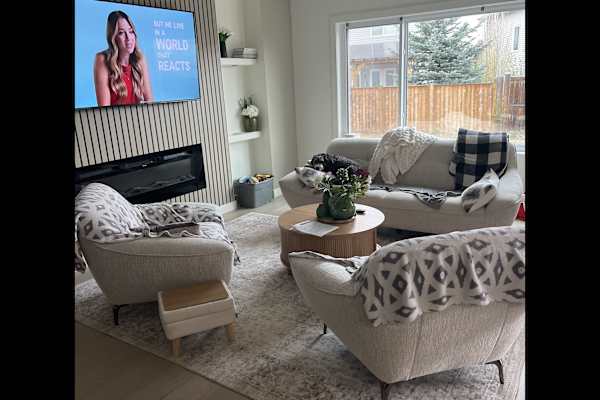 House sit in Edmonton, AB, Canada