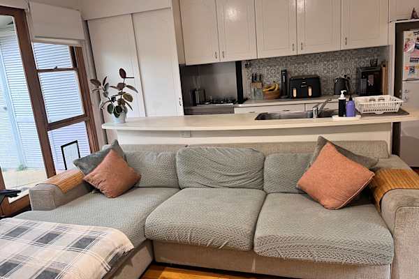 House sit in Melbourne, VIC, Australia
