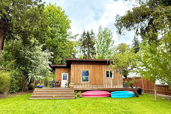 House sit in Mount Vernon, WA, US