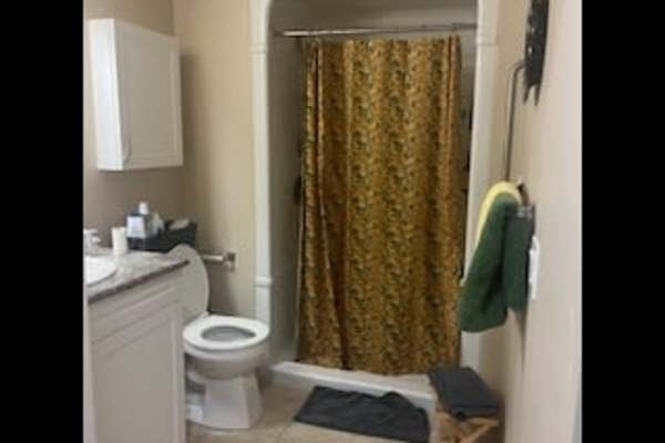 House sit in Picton, ON, Canada