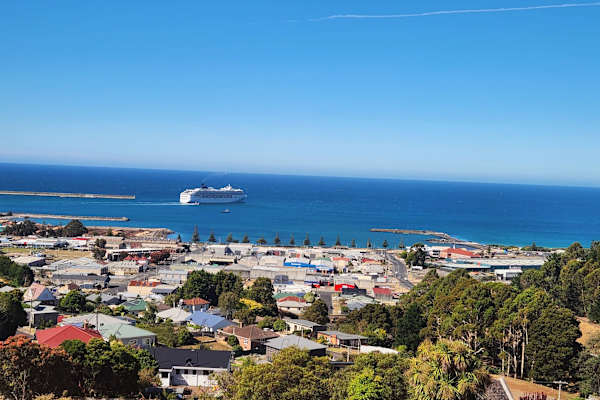 House sit in Burnie, TAS, Australia