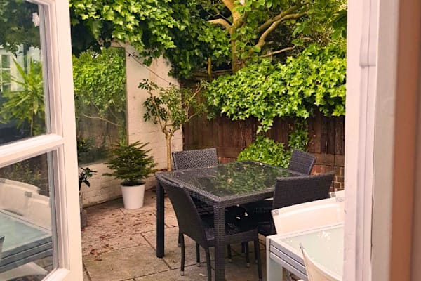 House sit in London, United Kingdom