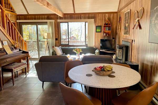 House sit in Hawley, PA, US