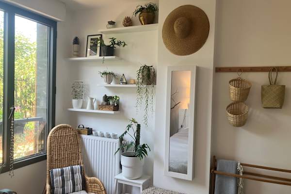 House sit in Fontainebleau, France