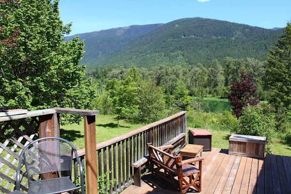 House sit in Winlaw, BC, Canada