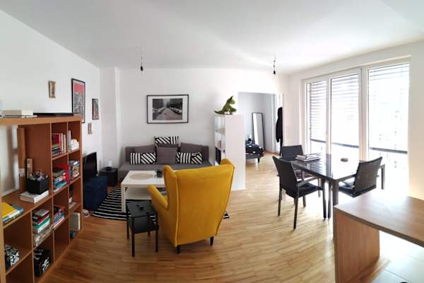 House sit in Vienna, Austria