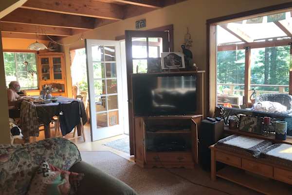 House sit in Fort Bragg, CA, US