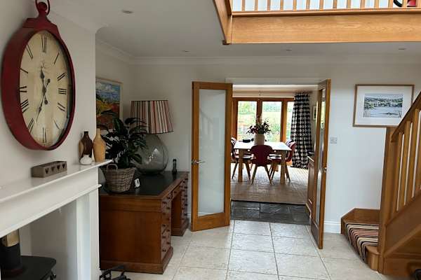 House sit in Shaftesbury, United Kingdom