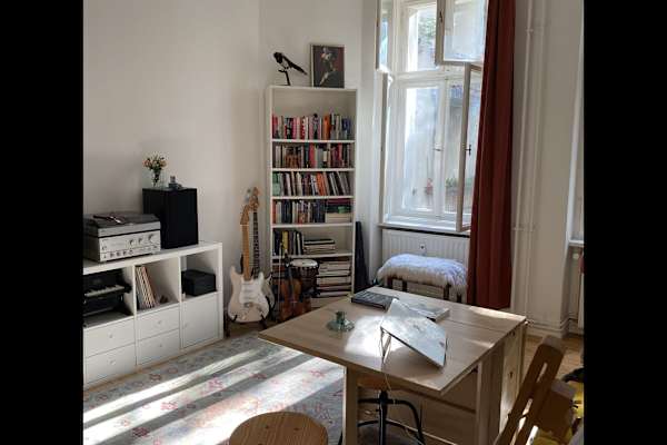 House sit in Berlin, Germany