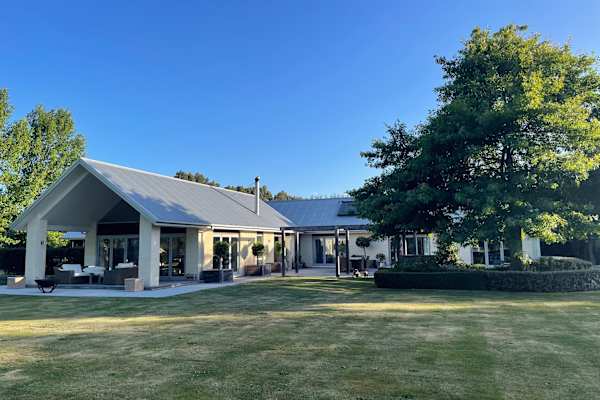 House sit in Christchurch, New Zealand