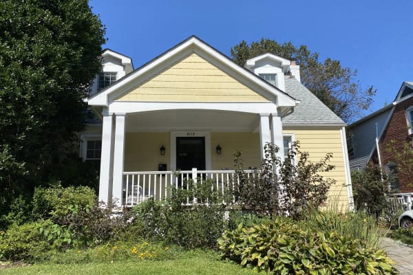 House sit in Washington, D.C., Washington, D.C., US