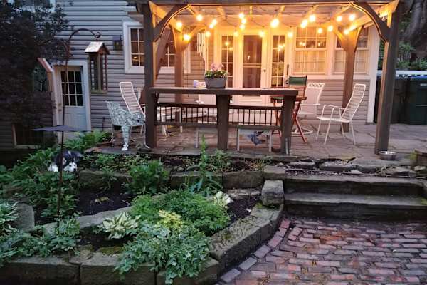 House sit in Chagrin Falls, OH, US