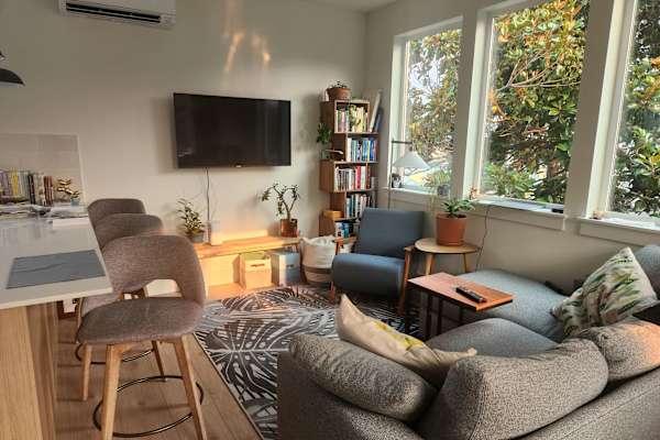 House sit in Seattle, WA, US