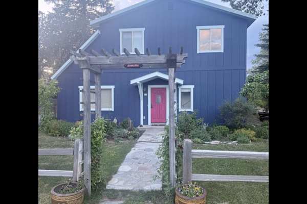 House sit in Hailey, ID, US