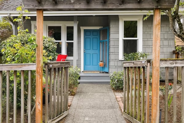 House sit in Phinney Ridge, WA, US