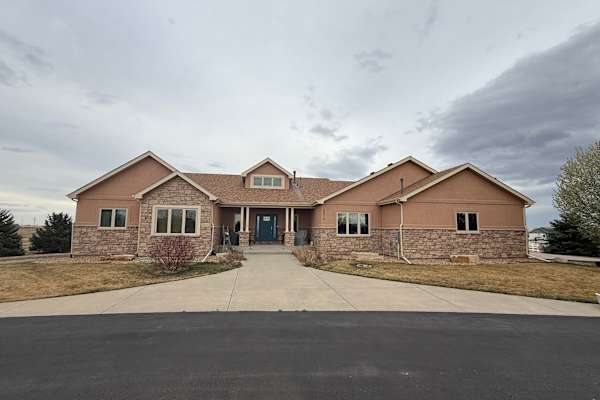 House sit in Severance, CO, US