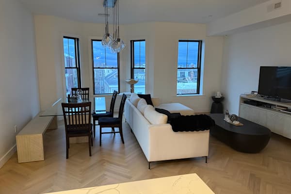 House sit in Boston, MA, US