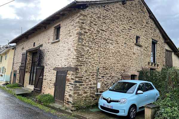 House sit in Puymoreau, France