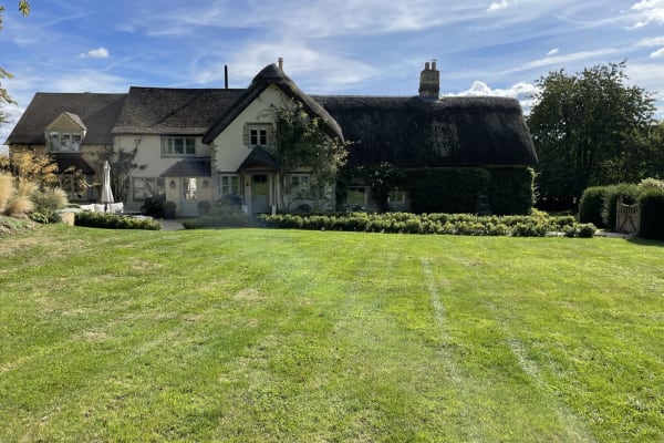 House sit in Cirencester, United Kingdom