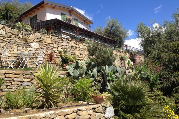 House sit in Dolceacqua, Italy