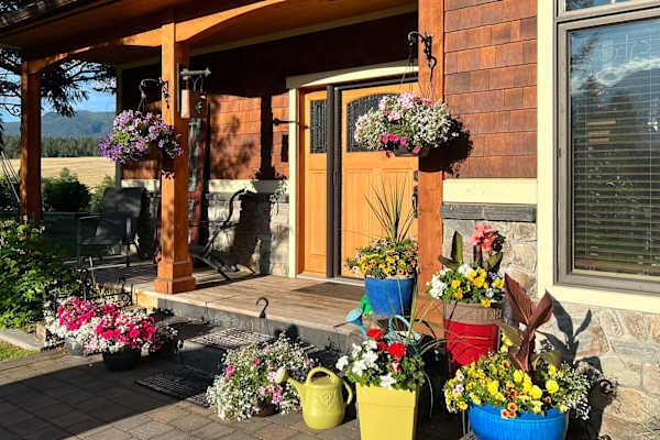 House sit in Invermere, BC, Canada