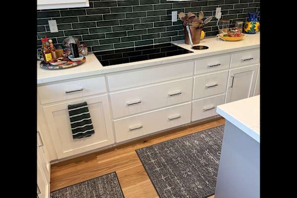 House sit in Petaluma, CA, US