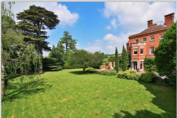 House sit in Hereford, United Kingdom