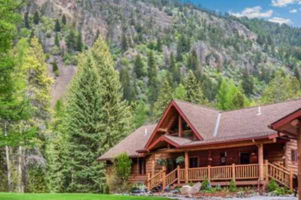 House sit in Columbia Falls, MT, US