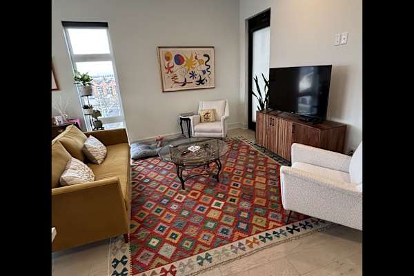 House sit in Nashville, TN, US