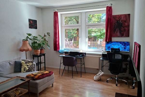 House sit in Potsdam, Germany