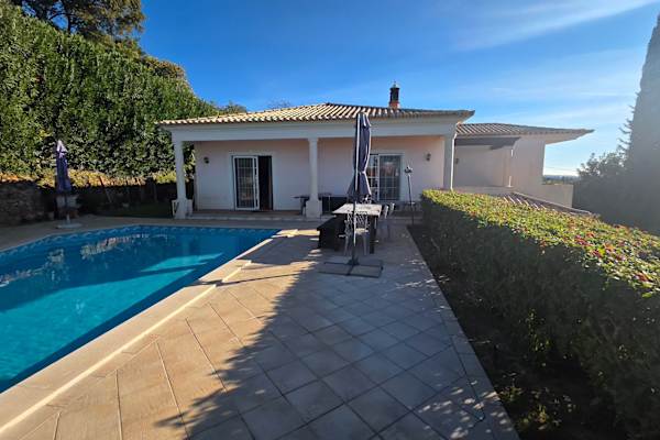 House sit in Almancil, Portugal