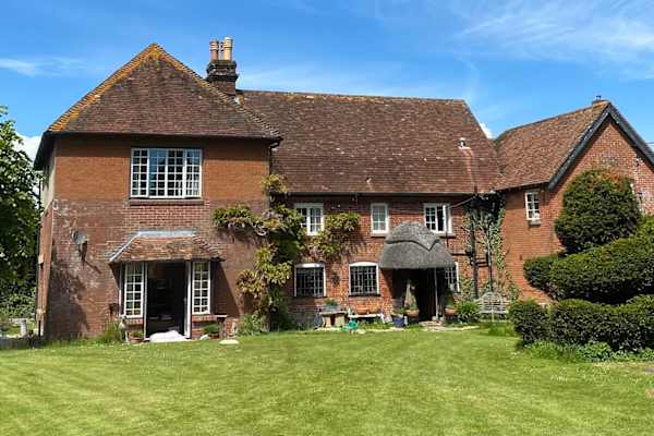 House sit in Downton, United Kingdom