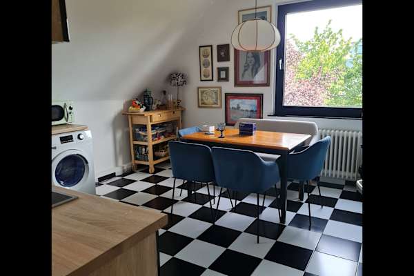House sit in Düsseldorf, Germany