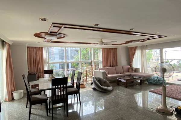 House sit in Bangkok, Thailand