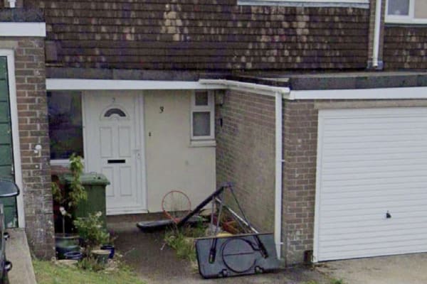House sit in Plymouth, United Kingdom