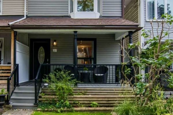 House sit in Toronto, ON, Canada