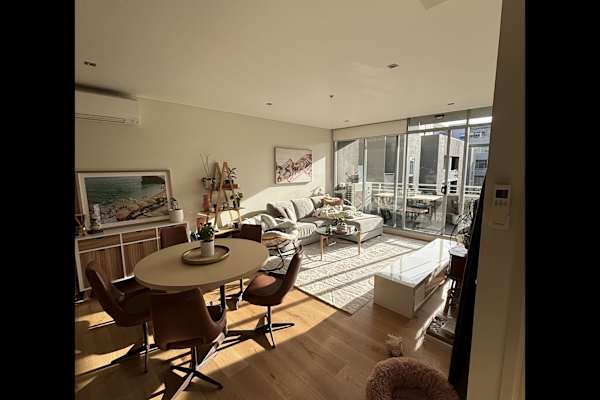 House sit in Melbourne, VIC, Australia