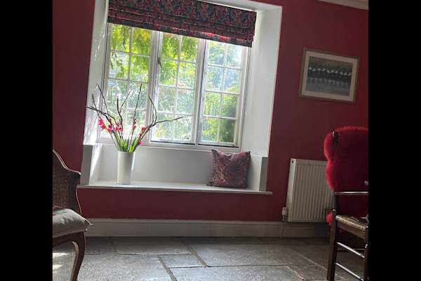 House sit in Bridport, United Kingdom