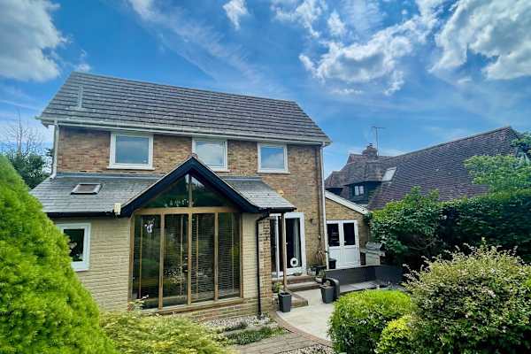 House sit in Worthing, United Kingdom