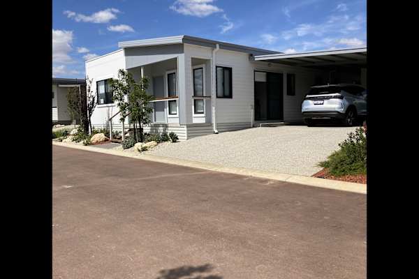 House sit in Gingin, WA, Australia
