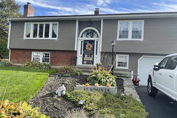 House sit in Shrewsbury, MA, US