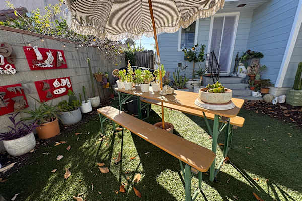 House sit in Los Angeles, CA, US