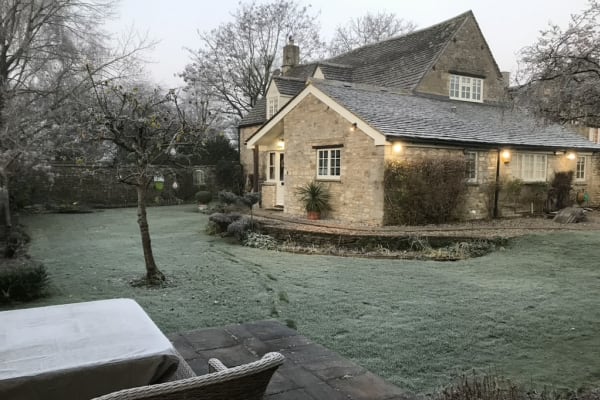 House sit in Brize Norton, United Kingdom