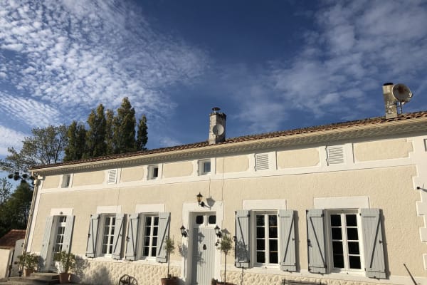 House sit in Mortiers, France